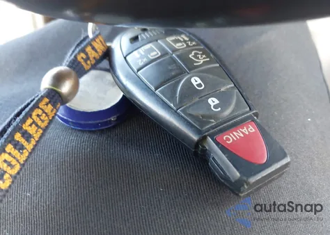 2010 Dodge Grand Caravan Sxt z USA, uszkodzony, nr VIN 2D4RN5D17AR317020